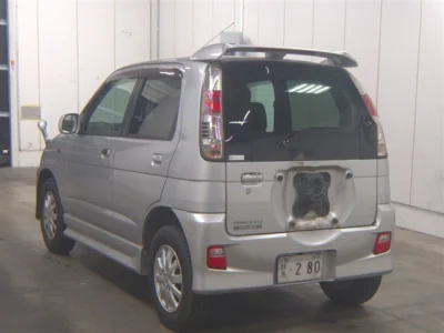 DAIHATSU TERIOS KID