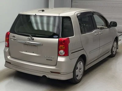Toyota Raum