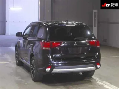 MITSUBISHI OUTLANDER PHEV