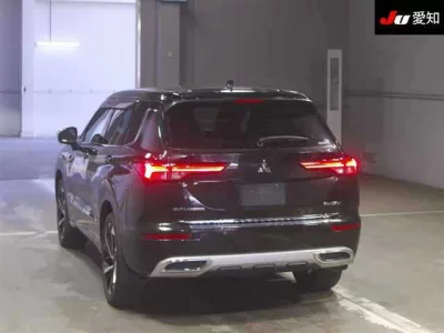 MITSUBISHI OUTLANDER PHEV