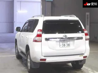 TOYOTA LAND CRUISER PRADO