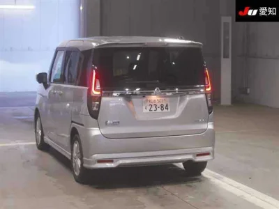 MITSUBISHI DELICA D2