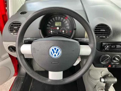VOLKSWAGEN NEW BEETLE