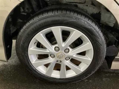TOYOTA ISIS 3