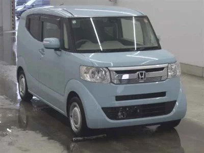 HONDA N BOX SLASH