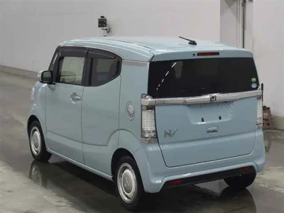 HONDA N BOX SLASH