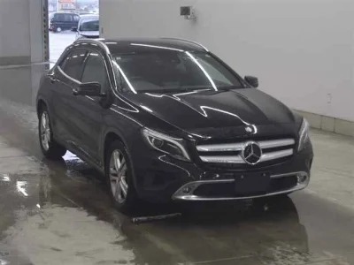 MERCEDES BENZ GLA