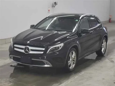 MERCEDES BENZ GLA