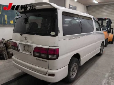 TOYOTA HIACE REGIUS