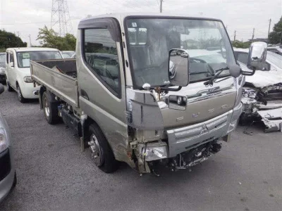 MITSUBISHI CANTER