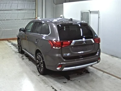 MITSUBISHI OUTLANDER PHEV