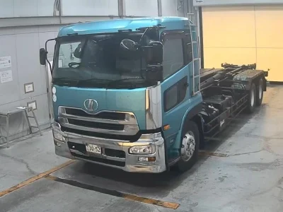 NISSAN UD