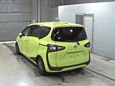 TOYOTA SIENTA