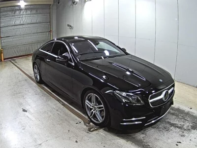 MERCEDES BENZ E CLASS 1
