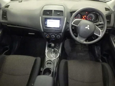 MITSUBISHI RVR