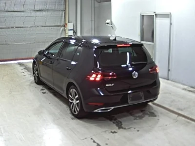 VOLKSWAGEN GOLF 2