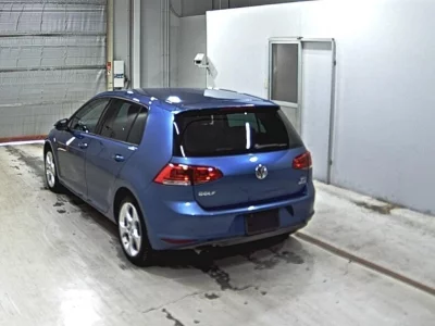 VOLKSWAGEN GOLF 2