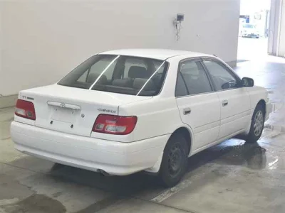 TOYOTA CARINA