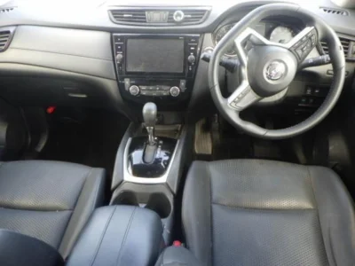 NISSAN X-TRAIL 4