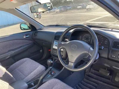 TOYOTA CARINA