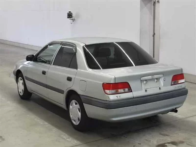 TOYOTA CARINA