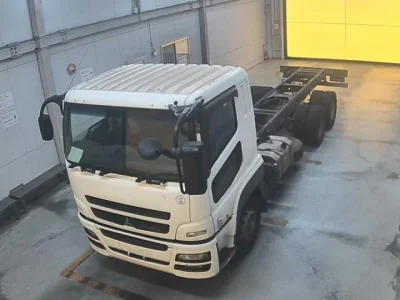 MITSUBISHI FUSO 1