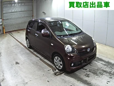 DAIHATSU MIRA E S 1
