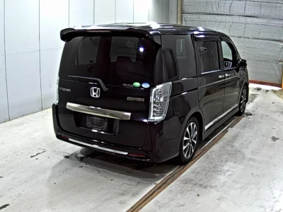 HONDA STEP WAGON 2