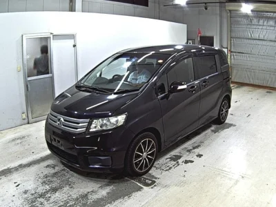 Статистика аукционов Honda Freed Spike