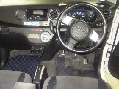 DAIHATSU TANTO EXE 3