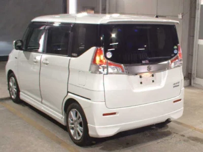 Suzuki Solio