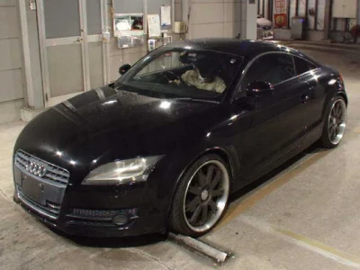 AUDI TT