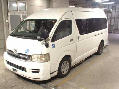 TOYOTA REGIUS ACE VAN