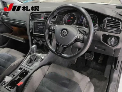 VOLKSWAGEN GOLF VARIANT