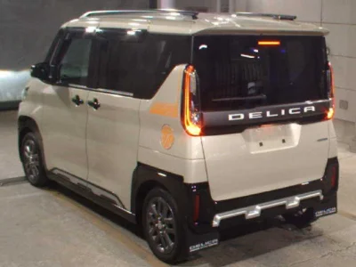 Mitsubishi Delica Mini