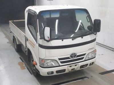 TOYOTA DYNA