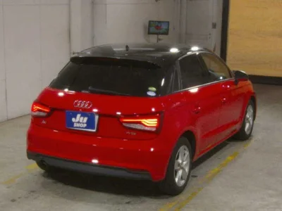 AUDI A1 4