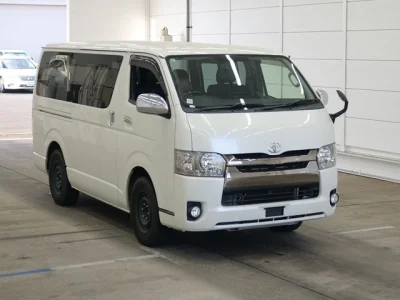 TOYOTA REGIUS ACE VAN