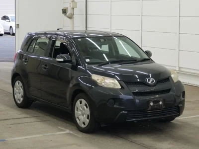 TOYOTA IST