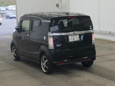 HONDA N BOX SLASH