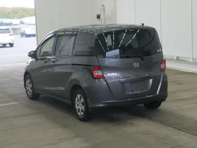 Статистика аукционов Honda Freed Spike