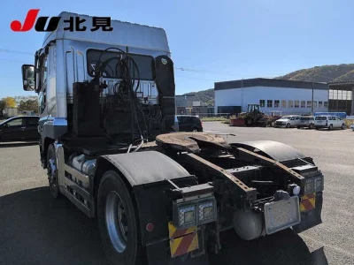 MITSUBISHI FUSO SUPER GREAT
