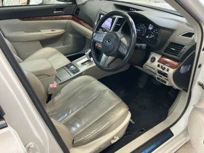 Subaru Legacy B4