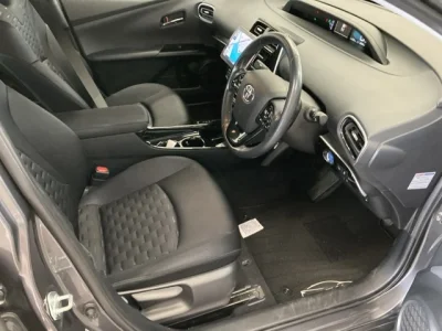 TOYOTA PRIUS PHV