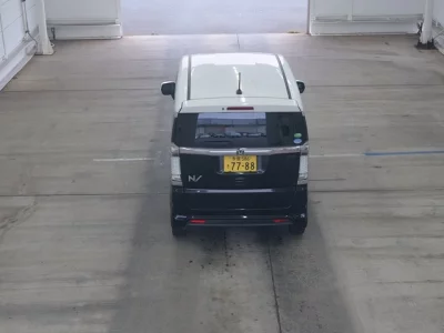 HONDA N BOX SLASH