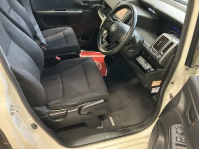 HONDA STEP WAGON 3