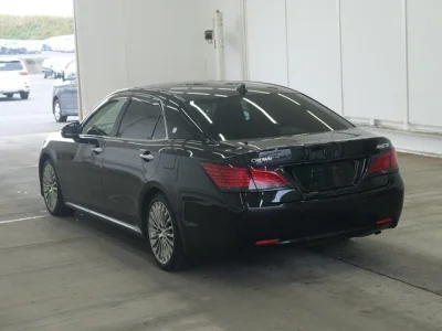 TOYOTA CROWN MAJESTA