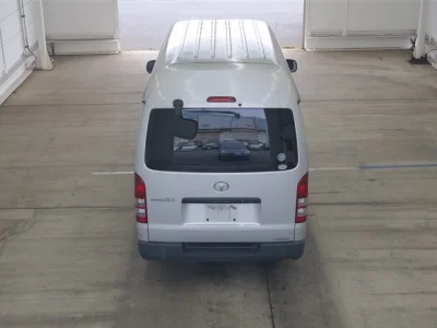 TOYOTA REGIUS ACE VAN