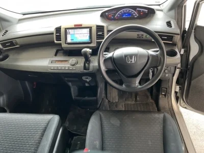 Статистика аукционов Honda Freed Spike