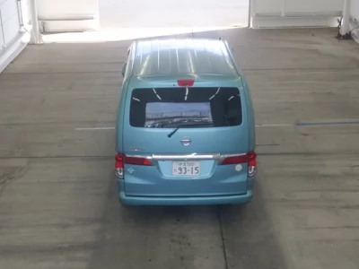 NISSAN NV200